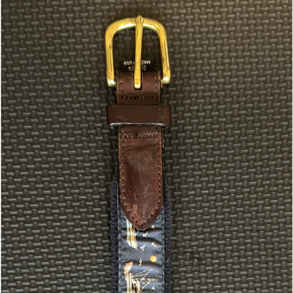 Vineyard Vines belt